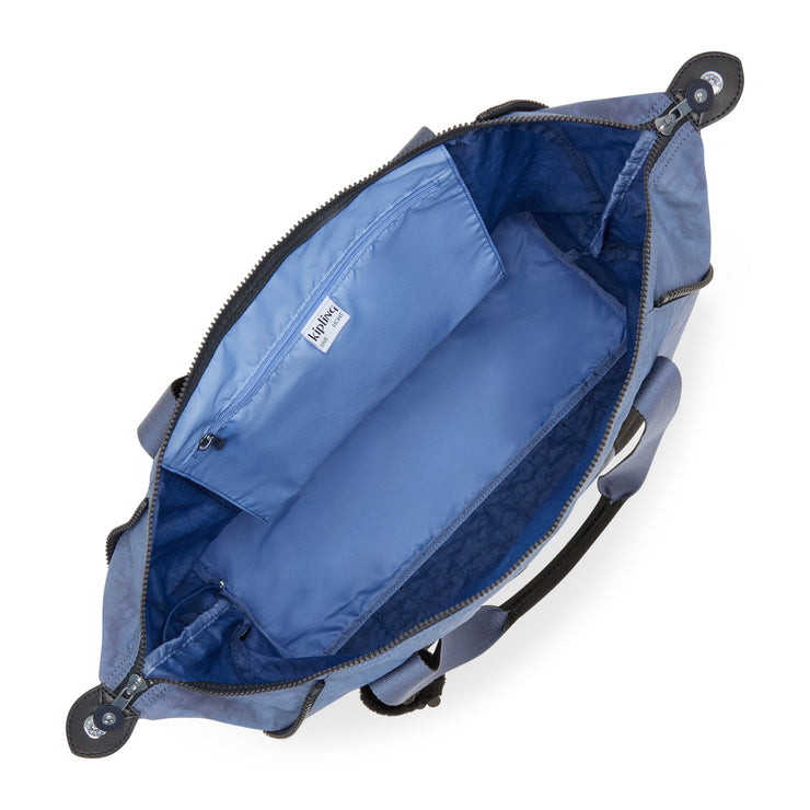 حقيبة KIPLING كبيرة الحجم للجنسين للجنسين باللون الأزرق فن العاشق M 13405-56V