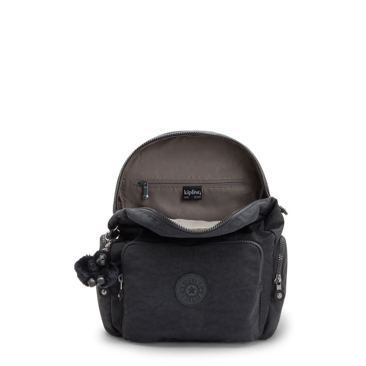 حقيبة ظهر صغيرة بأحزمة قابلة للتعديل للإناث من KIPLING Black Noir City Zip S - I3523-P39