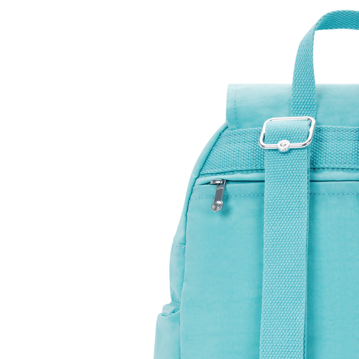 حقيبة ظهر صغيرة مع أحزمة قابلة للتعديل من KIPLING حقيبة ظهر صغيرة بأحزمة قابلة للتعديل للإناث أعمق أكوا سيتي بسحاب S - I3523-T6E