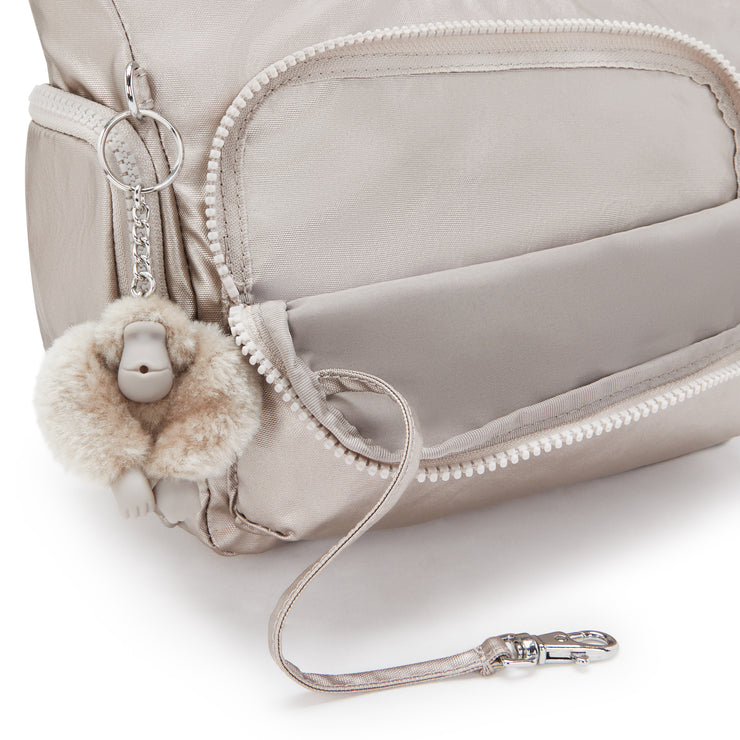 حقيبة KIPLING كروس متوسطة الحجم بأشرطة قابلة للتعديل أنثوية متوهجة معدنية متوهجة Gabb S - I4611-48I