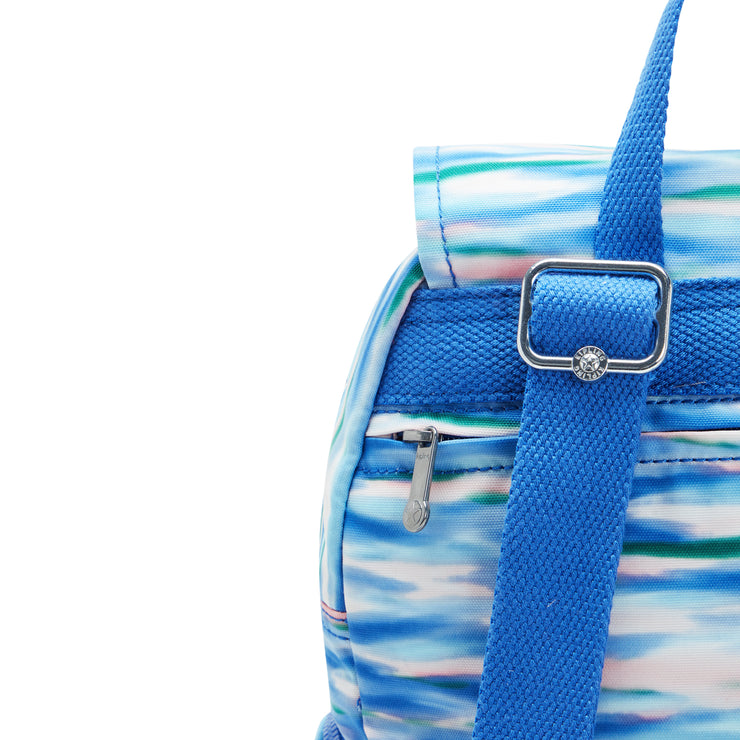 حقيبة ظهر صغيرة بأحزمة قابلة للتعديل من كيبلينج KIPLING حقيبة ظهر صغيرة بأحزمة قابلة للتعديل للإناث أزرق مخفف سحاب المدينة S - I6345-TX9